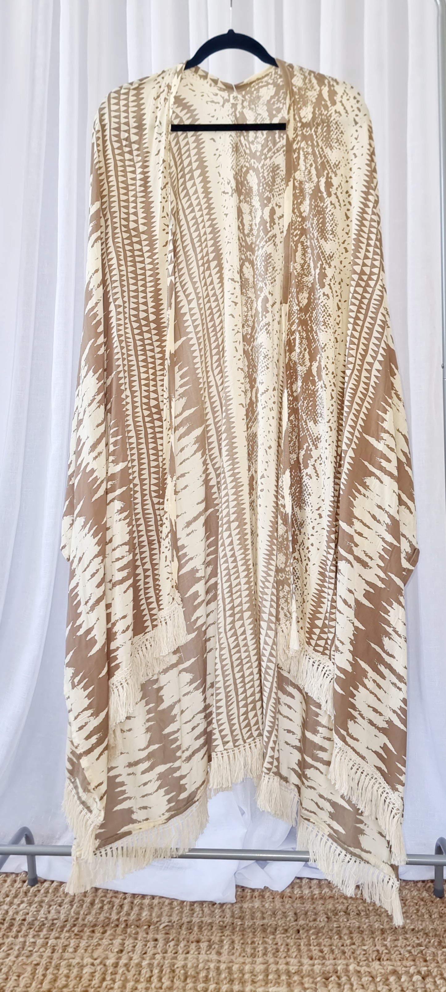 Cardigan Batik Beach