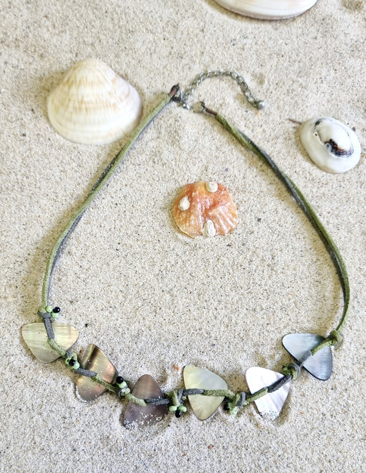 Necklace 024 Shell