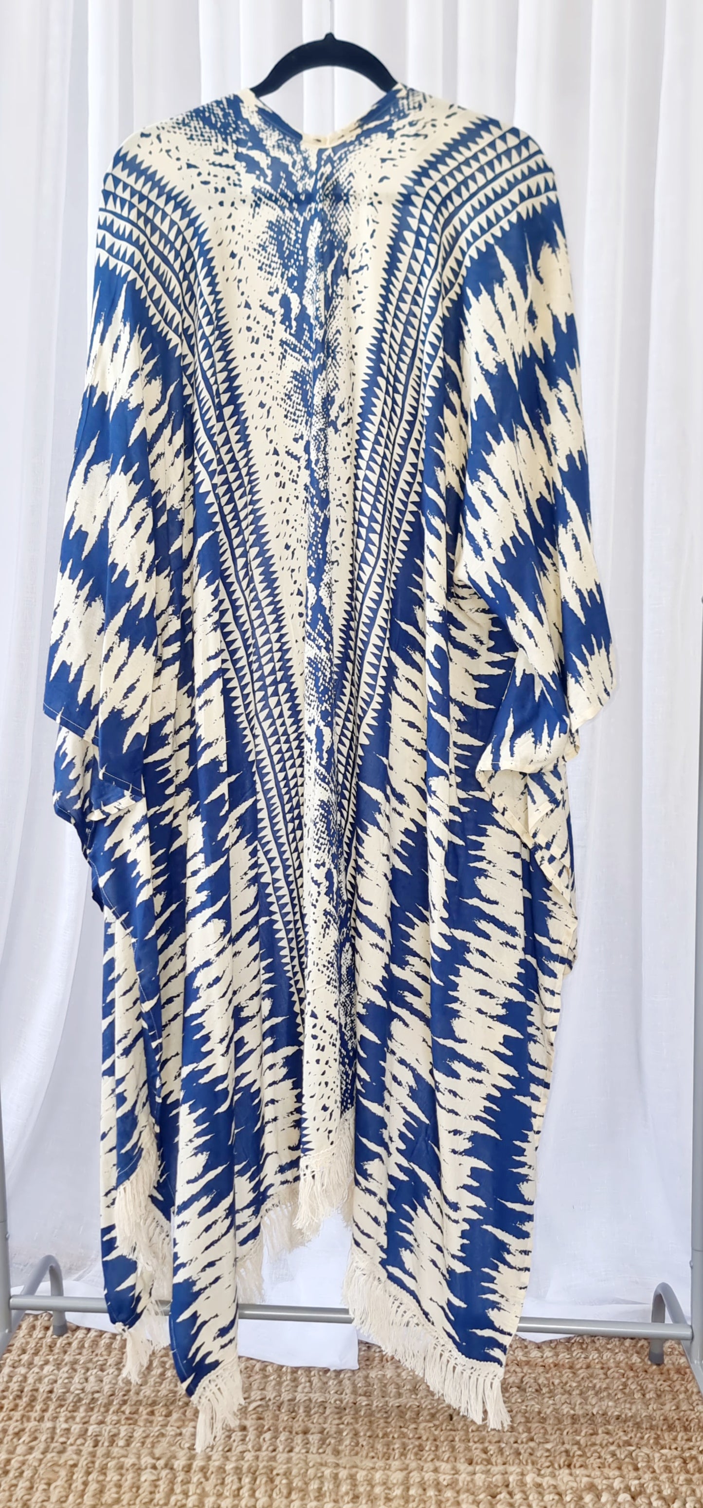 Cardigan Batik Beach