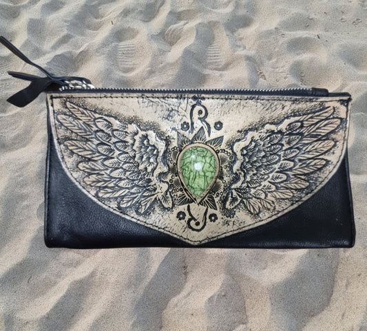 Leather Purse Wings Green Stone